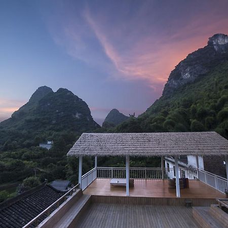Zen Box House Hotel Yangshuo Exterior photo