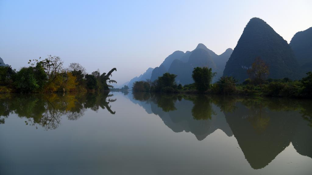 Zen Box House Hotel Yangshuo Exterior photo