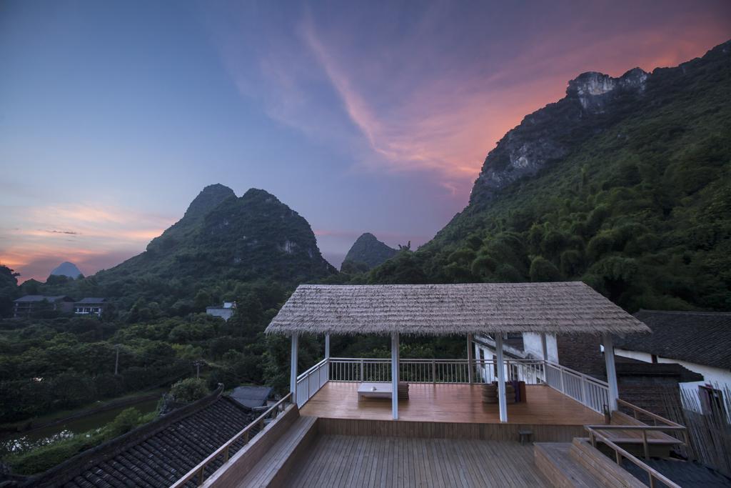 Zen Box House Hotel Yangshuo Exterior photo